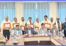 समयअघि आयोजना सम्पन्न गर्ने लुम्बिनीका निर्माण व्यवसायी सम्मानित